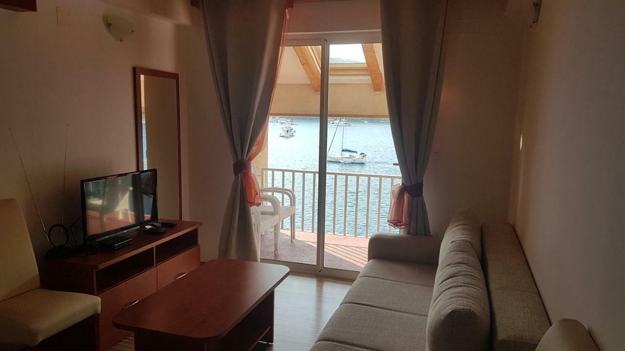 Apartments Angelo Polače Kültér fotó